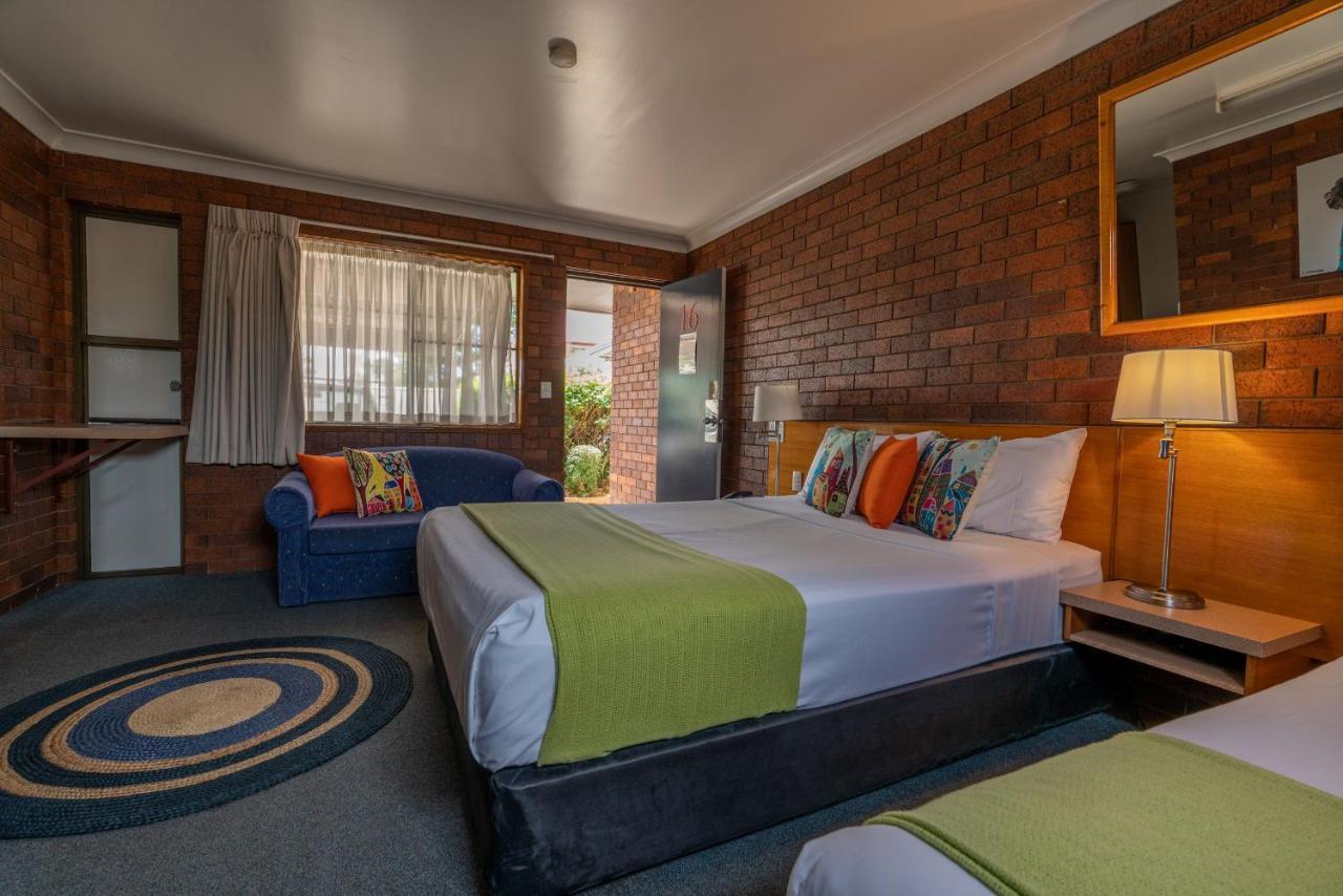 Country Pathfinder Motor Inn Dalby Exterior foto